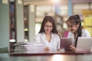 Langkah Strategis Menyiapkan Karir Sebelum Lulus Kuliah